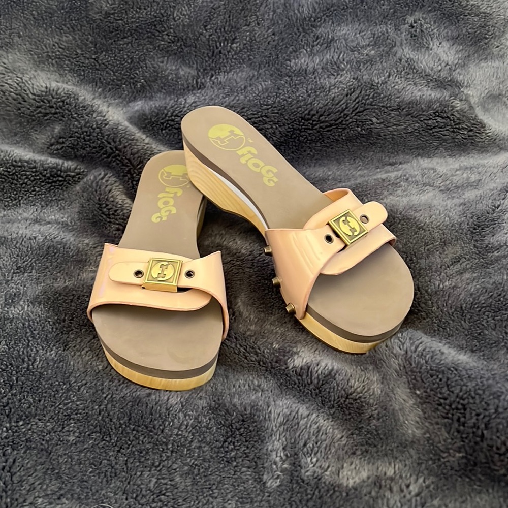 Frogg sandals